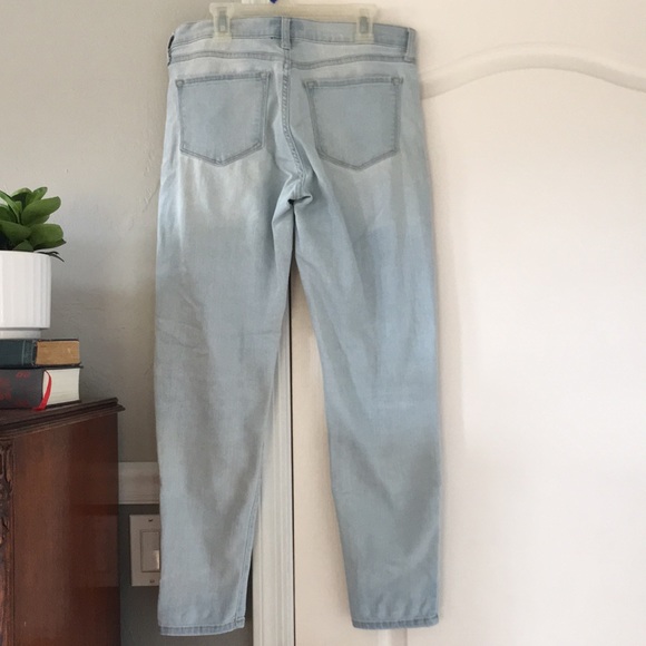 •Banana Republic Vintage Light Wash Skinny Jeans• - Picture 3 of 3